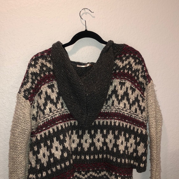 Hooded multi-colored cropped knitted sweater - Picture 2 of 3